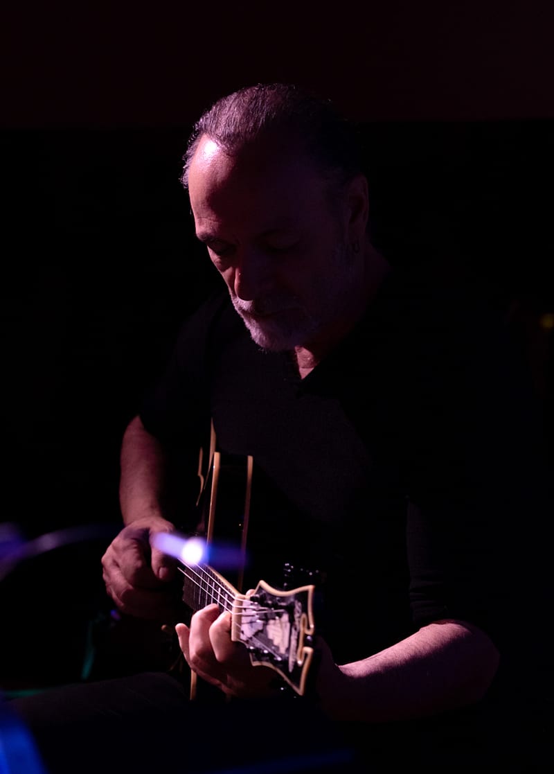 Dori Amarilio; performance at Gardenia, October 2022.