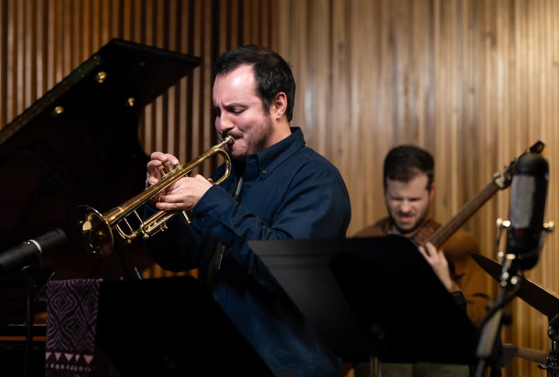Julien Knowles; performance at Sam First, January 2023.