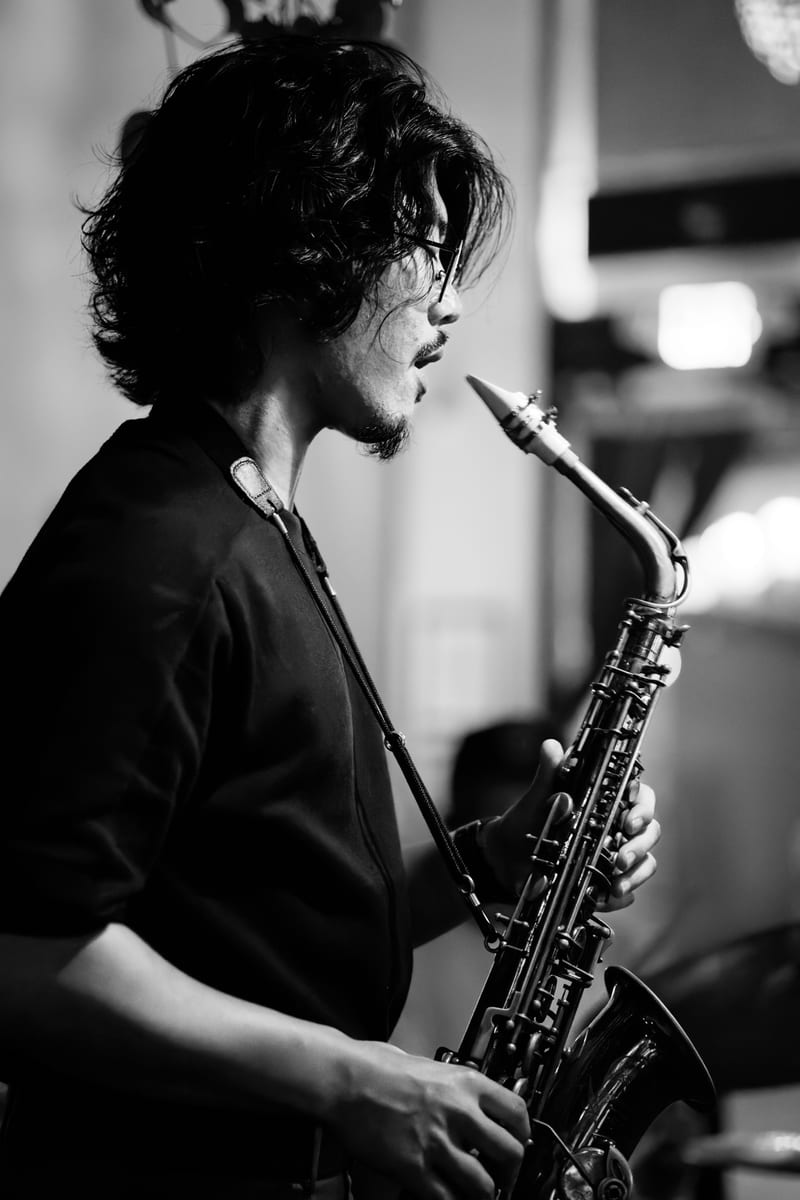 Simon Hwang; performance at General Lee's, October 2024.